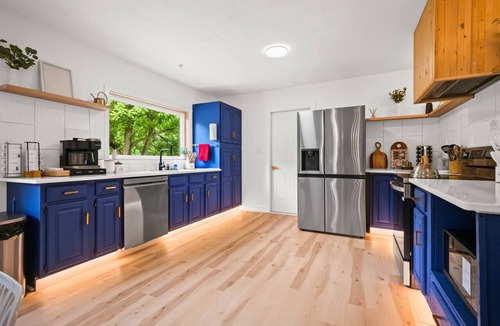 Deep Water House | Scenic Riverfront Escape: Game Room, Fire pit, King Bed