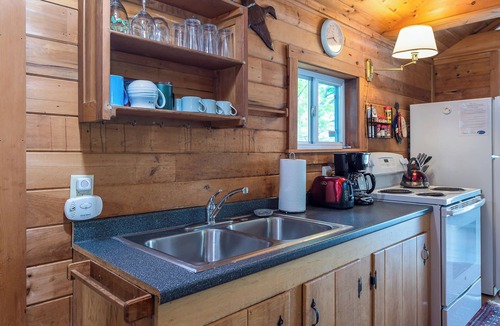 Brunswick Cottage | Sea Chaser Cottage - Perfect getaway for those drawn to the sea