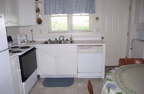 Biddeford Pool House | Seaside Escape: We also rent in the fall and Winter BOOK NOW FOR 2026