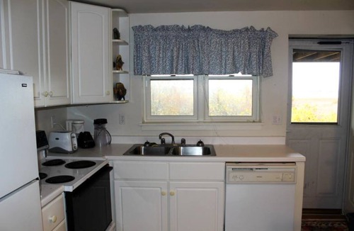 Biddeford Pool House | Seaside Escape: We also rent in the fall and Winter BOOK NOW FOR 2026