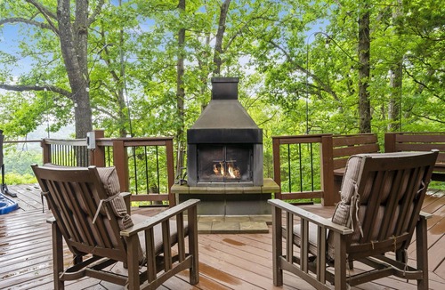 Blue Eye Cabin | Secluded 40 Acres Near Table Rock, Stunning Views, Games, Community Pool & Car Charger