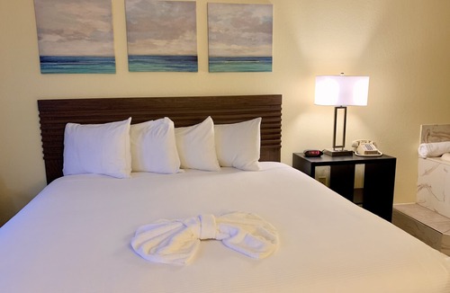 Branson Hotel | Seven Gables Inn