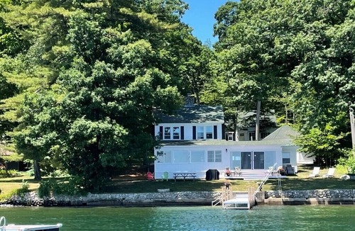 Wolfeboro House | Sewall Road Compound - Sleeps 14 #538
