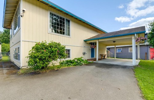 University Area Apartment | Shared Yard + Fire Pit: Airy Anchorage Apt!