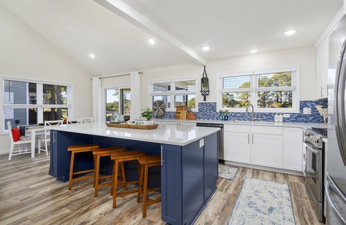 Captain's Cove House | Shellfish Time by Seaside Vacations & Sales