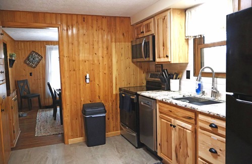 Stanley House | Shenandoah Cabin - Hot Tub, Fire Pit, Dog-Friendly