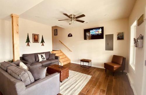 Luray House | Shenandoah Retreat