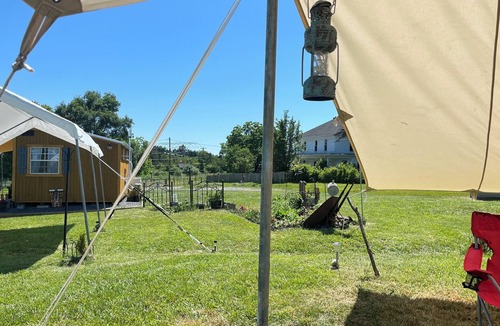 Mount Jackson Apartment | Shenandoah Valley Glamping. Amazing views. Farm