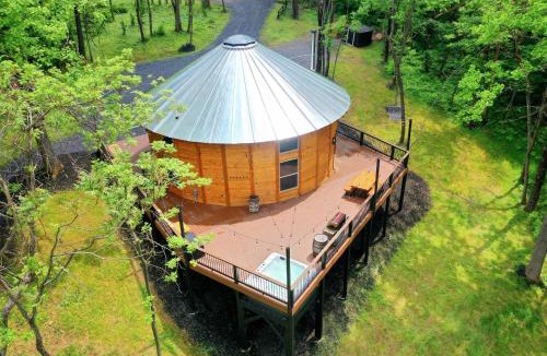 Stanley Villa | Shenandoah Yurt: Hot Tub~Wood Stove~WiFi~EVcharger
