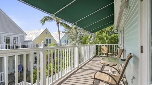 Truman Annex Apartment | Shipyard Treasure by AvantStay