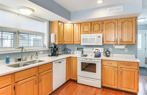 Bar Harbor House | Shop, Dine, Unwind! Family Home in Dtwn Bar Harbor