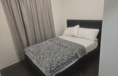 Markham Apartment | Short stay and exploring the city