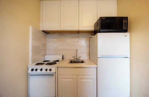Riverside Park Hotel | Siesta Motor Inn By Townhouse Kennedy Space Center Titusville I 95