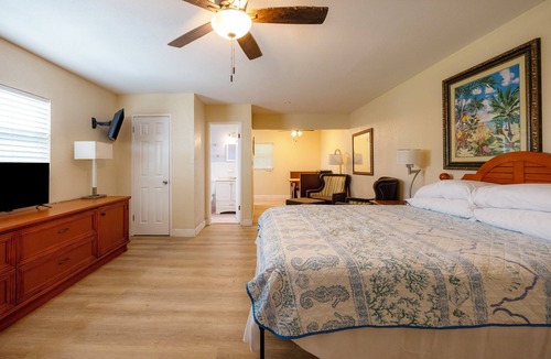Riverside Park Hotel | Siesta Motor Inn By Townhouse Kennedy Space Center Titusville I 95