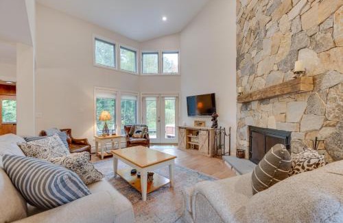 East Burke House | Ski-in Condo w/Hot Tub on Burke Mtn Slopes!