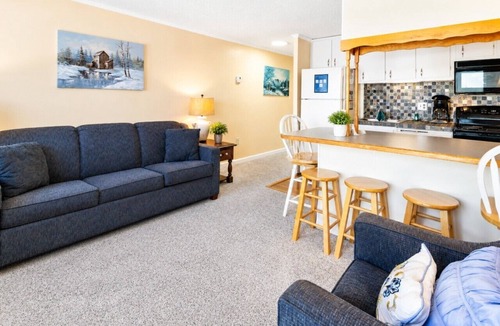 Edray Condo | Ski In Out Condo Walk to Village
