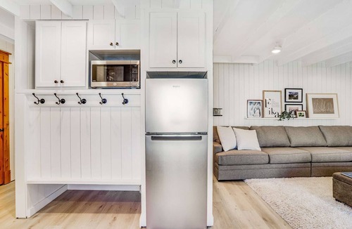 Boise Apartment | Ski-In Ski-Out Bogus Basin Studio, Sleeps 8, Views