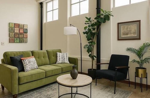 Downtown Springfield Apartment | Sleepover | Pristine 2BD/1BA Condo - Downtown SGF