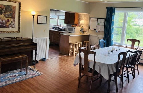 Hinckley House | Sober vacation rooms and single beds available in spacious House in Maine.