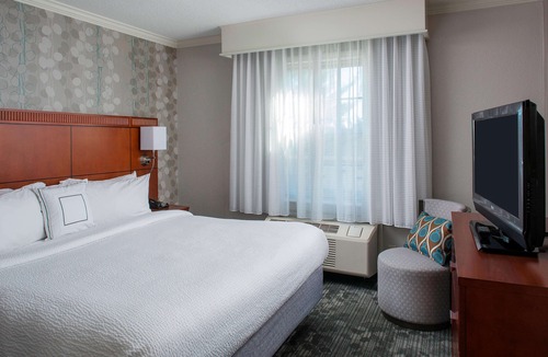 South Lowell Hotel | Sonesta Select Boston Lowell Chelmsford