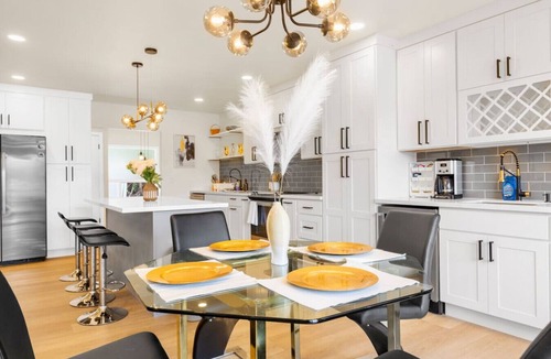 Lakeland South House | Spacious 3B2B Upper unit breathtaking lake views