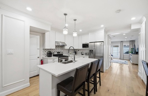 Eckington House | Spacious 3BR Capitol Rowhouse Comfort & Parking