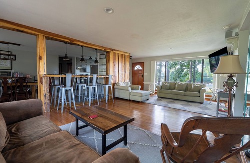 Gadsden House | Spacious 4BR Home- Perfect for Families & Groups! 1 min from Noccalula Falls