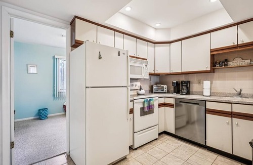 Bethany Beach Apartment | Spacious 4BR House | 1 Block from the Ocean!
