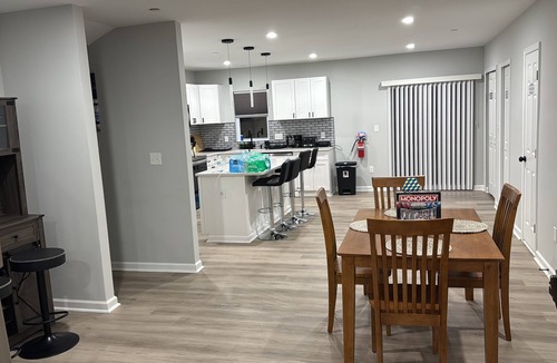 Bowie House | Spacious 5-bedroom house in perfect Bowie with cool AC and gym