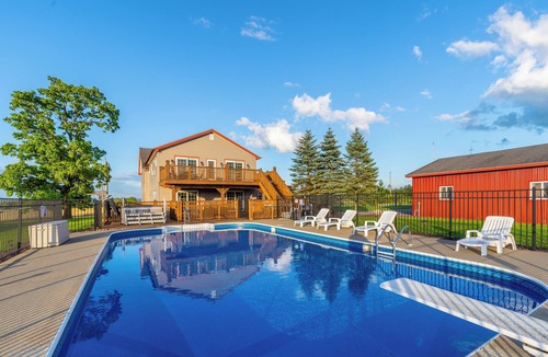 Amsterdam House | Spacious 9BR Family Retreat w/Indoor Heated Pool!