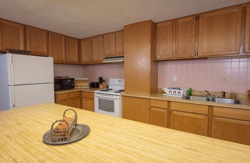 Stanley House | Spacious Country House with Scenic Views, Trail Rides on site, and River Access!
