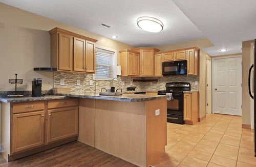 Columbia House | Spacious & Cozy Southside