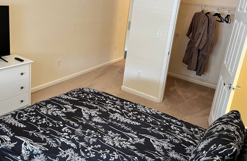 Ballenger Creek Apartment | Spacious, Elegant 2BR apartment near Frederick