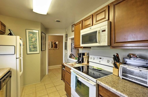 River House | Spacious Home w/Yard - 1/2 Mi to Ormond Beach!