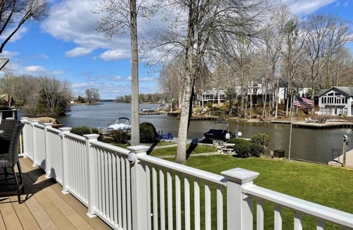 Locust Grove House | Spacious Lakefront Retreat at Quiet Cove