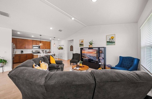 Ocala Villa | Spacious Modern Villa with Private Yard, Ocala
