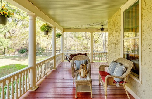 Hot Springs House | Spacious Mountain Farmhouse | Creek | Hot Tub | Fireplaces | In Town