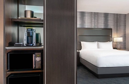Waltham Hotel | Spacious Room | Modern Retreat Near Famous Prudential Tower