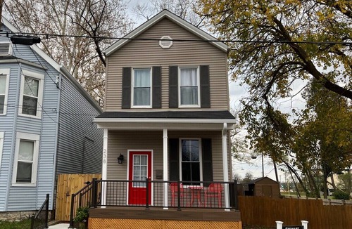 Cincinnati House | Spacious three bedroom ten min from downtown!