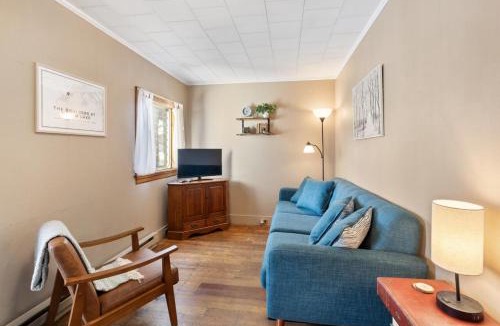 Holderness House | Squam Waterfront 2 bed rental (Suite 6)