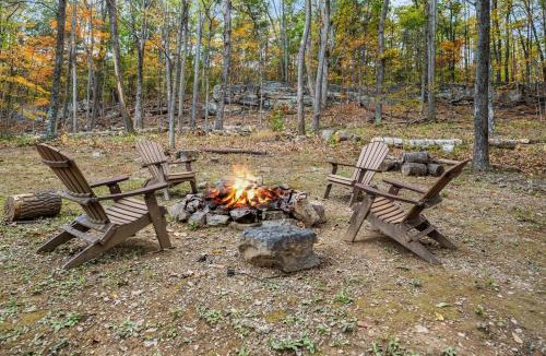 Berkeley Springs Ski Chalet | Sqyrls Nest - Hot Tub, Pet Friendly, Screen Porch, Grill, Wifi, Fire Pit, Deck, View, Family Friendly, Game Room, Shuffle Board, Wood Stove