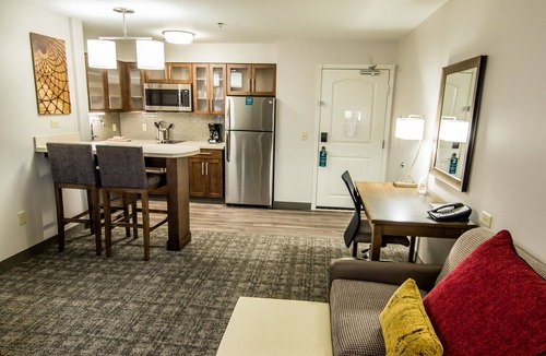 Midtown Anchorage Hotel | Staybridge Suites Anchorage by IHG