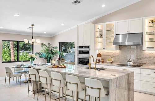 Lauderdale Beach House | Steps from Beach/Heated Pool/Sunrise Key/RESlDENCES