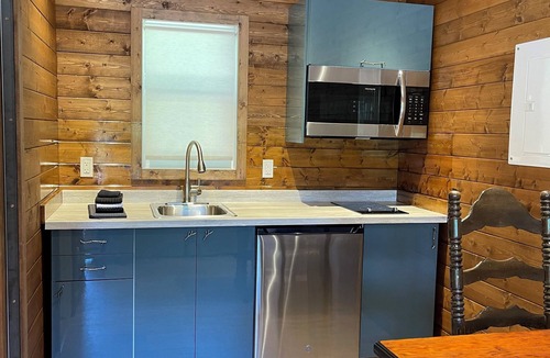 Sooke Cottage | Studio Cottage (Duplex) on Waterfront Property with Beach Access - Sleeps 2