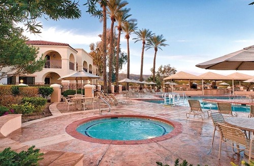 South Mountain Condo | Studio Stunning Pools & Golf!