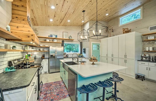 Blanco Cottage | Stunning Blanco Home w/Direct River Access!