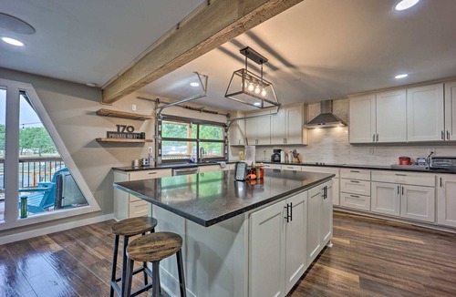 Eucha House | Stunning lakefront A-frame home w/dock! 15% off 4+ nt stay!