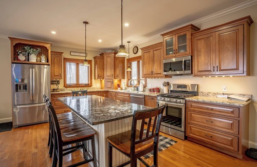 Gilford House | Stunning views and enormous porch! Luxurious 4 bed/4 bath by Winni & Gunstock!