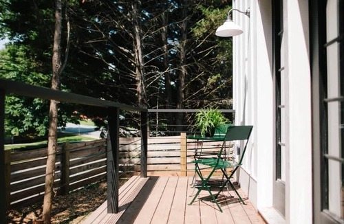 Belmont House | Stylish Belmont Studio: Walk to Downtown Mall