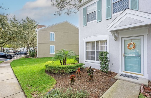 New Tampa House | Stylish Long Stay: KING Bed-Pool-Wifi-Gated-Pets-Tampa Palms-Moffitt Cancer Ctr
